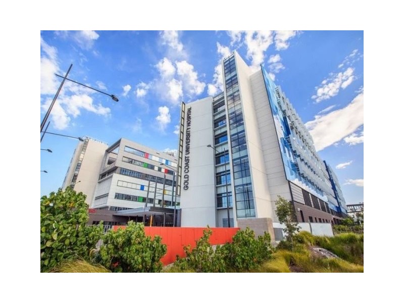 32/217 Scarborough Street, Southport QLD 4215