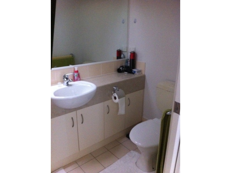 36/20 Brown Street, Labrador QLD 4215
