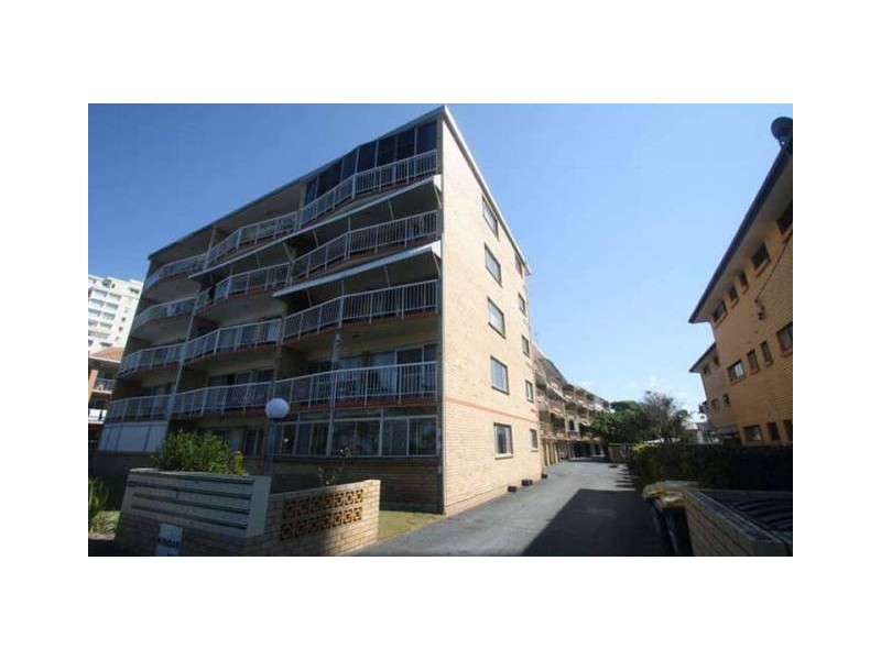 4/224 Marine Parade, Labrador QLD 4215