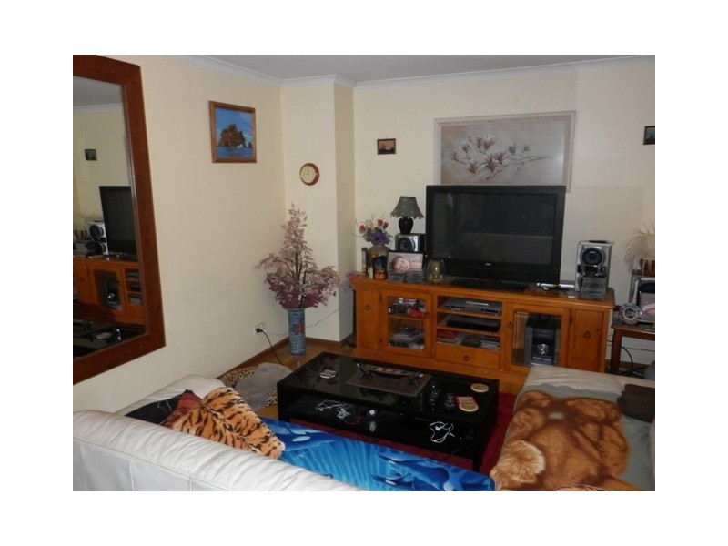 9 Senate Street, Labrador QLD 4215