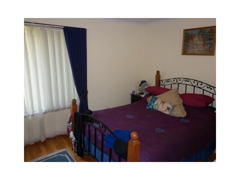 9 Senate Street, Labrador QLD 4215