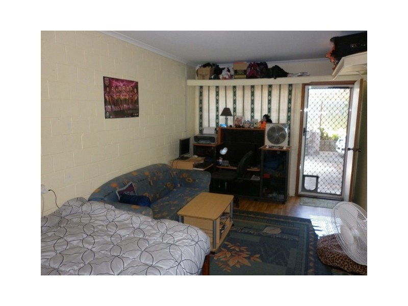 9 Senate Street, Labrador QLD 4215