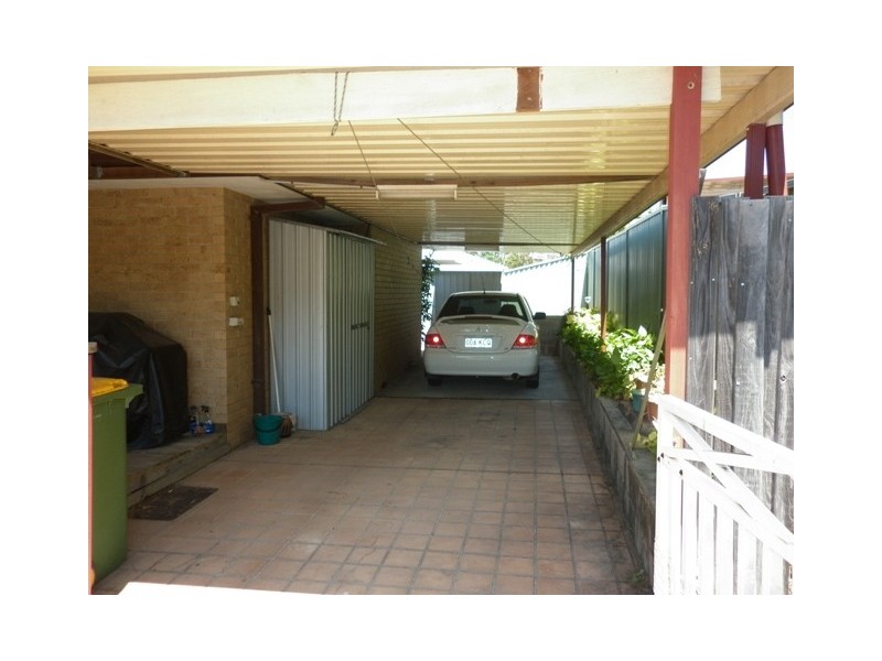 9 Senate Street, Labrador QLD 4215