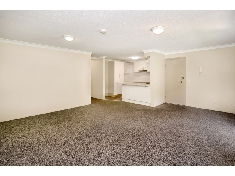 111 Frank Street, Labrador QLD 4215
