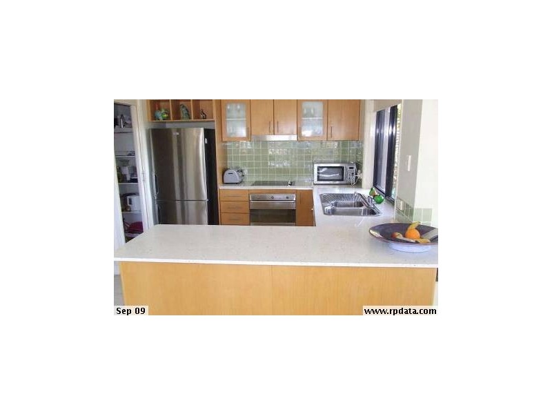 1/62 Imperial Parade, Labrador QLD 4215