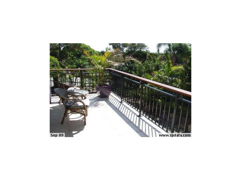 1/62 Imperial Parade, Labrador QLD 4215