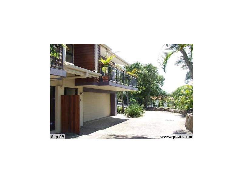 1/62 Imperial Parade, Labrador QLD 4215
