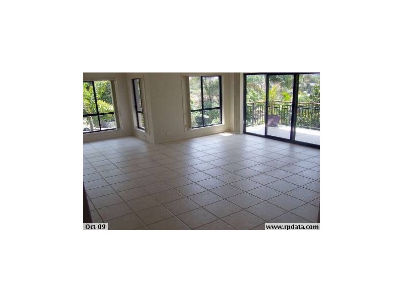 1/62 Imperial Parade, Labrador QLD 4215