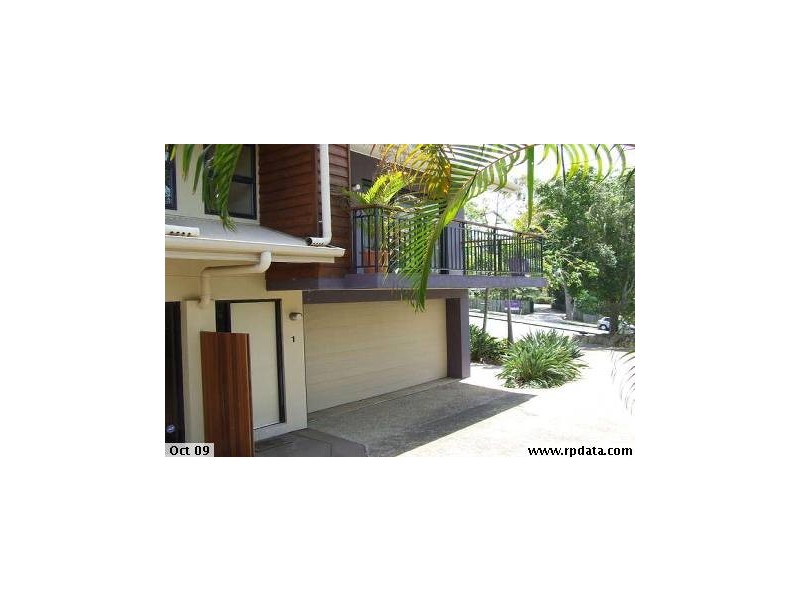 1/62 Imperial Parade, Labrador QLD 4215