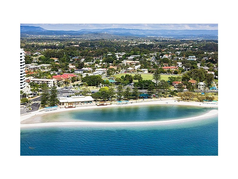 20 Bright Avenue, Labrador QLD 4215