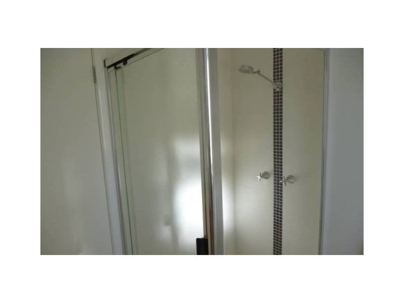 2/7 Phillip Street, Labrador QLD 4215