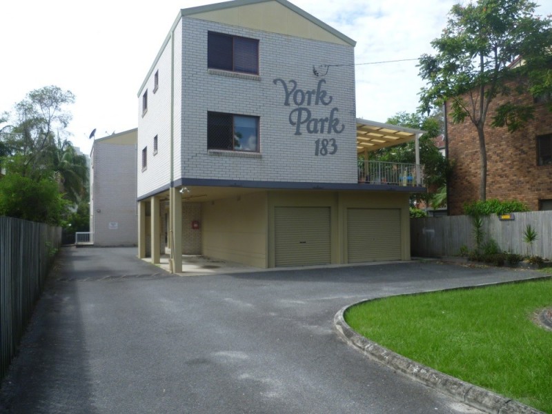 3/183 Muir Street, Labrador QLD 4215