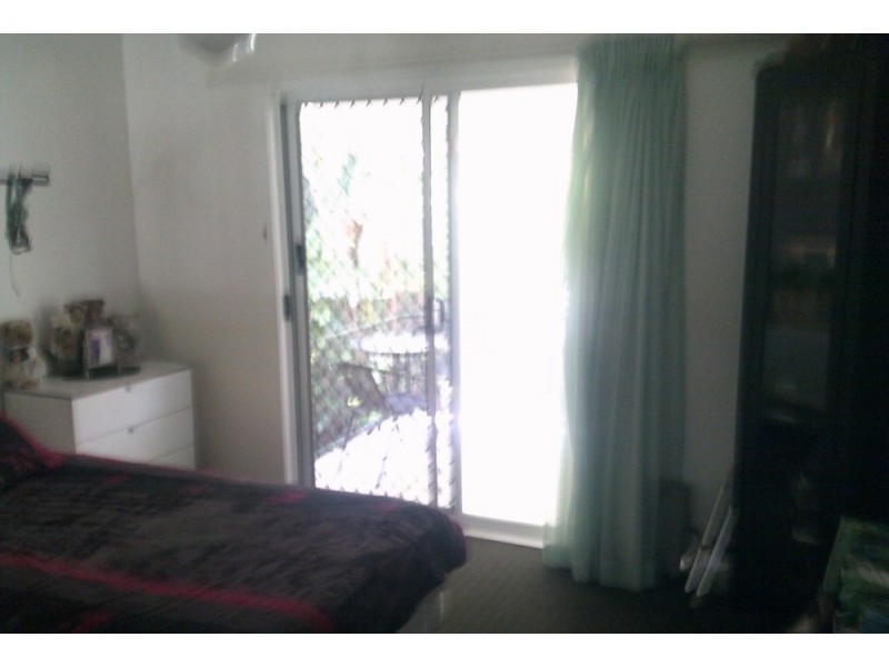 4 The Glade, Labrador QLD 4215
