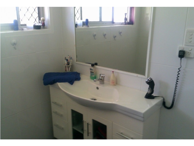 4 The Glade, Labrador QLD 4215