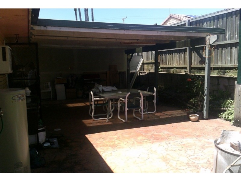 4 The Glade, Labrador QLD 4215