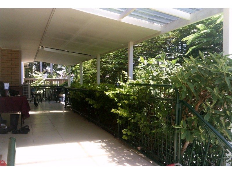 4 The Glade, Labrador QLD 4215