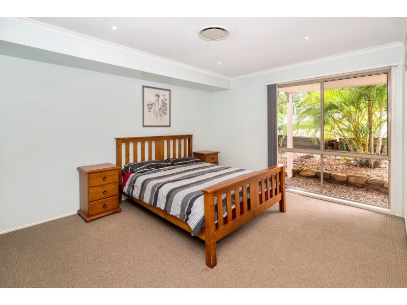 4 Von Nida Street, Parkwood QLD 4214