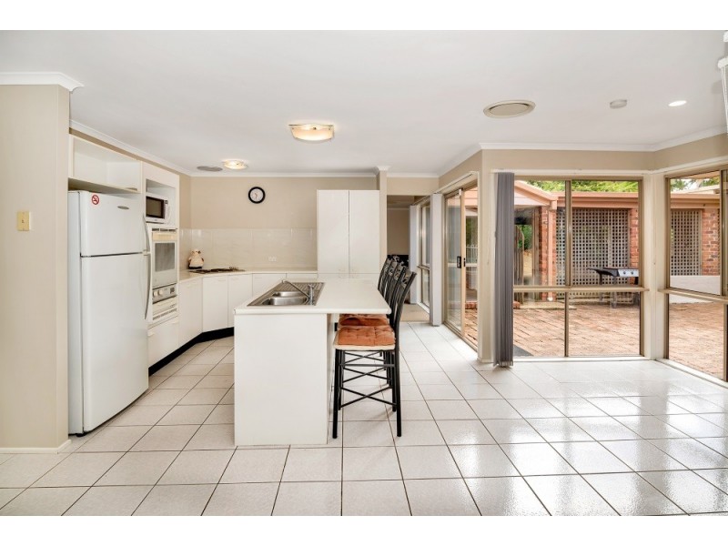 4 Von Nida Street, Parkwood QLD 4214