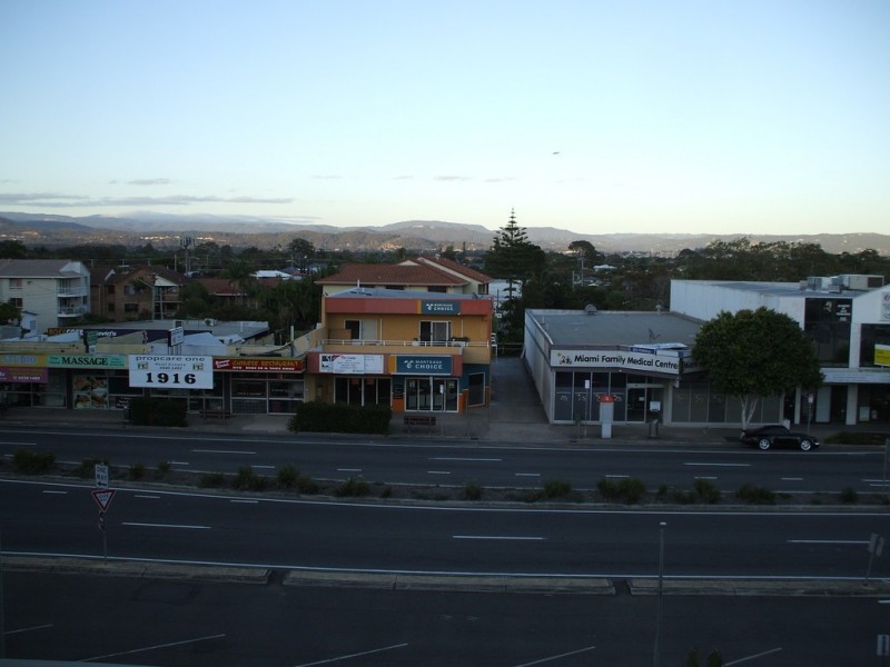 408/2007 Gold Coast Highway, Miami QLD 4220