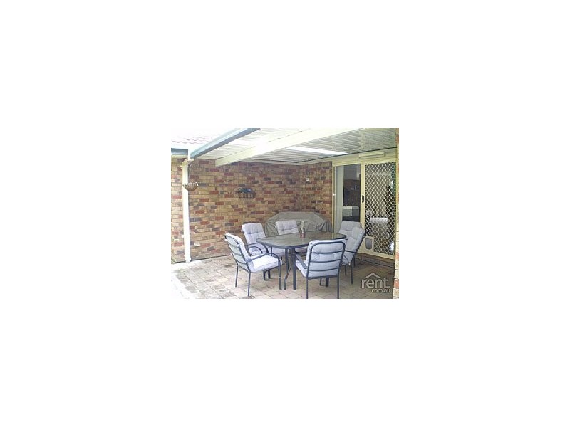 8 Essex Court, Nerang QLD 4211