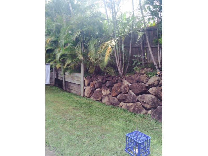 8 Essex Court, Nerang QLD 4211