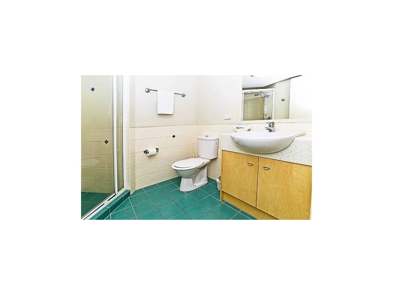 210/392 Marine Parade, Labrador QLD 4215