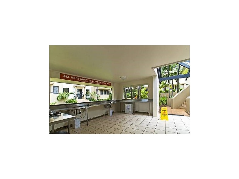 210/392 Marine Parade, Labrador QLD 4215