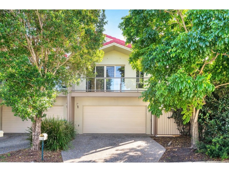 2/25 Clark Street, Biggera Waters QLD 4216