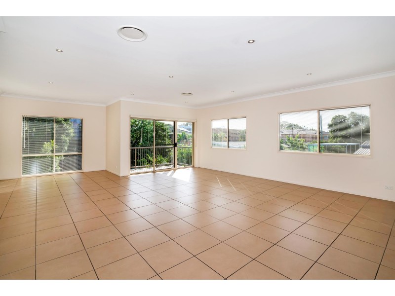 2/25 Clark Street, Biggera Waters QLD 4216