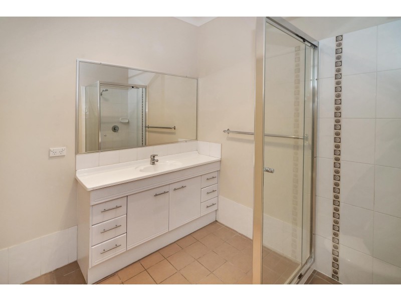 2/25 Clark Street, Biggera Waters QLD 4216