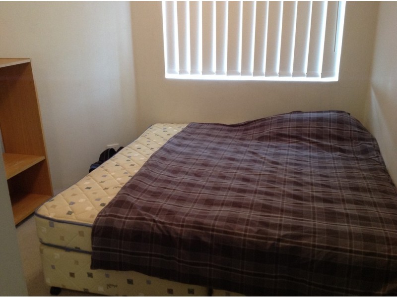 2/494 Marine Parade, Biggera Waters QLD 4216