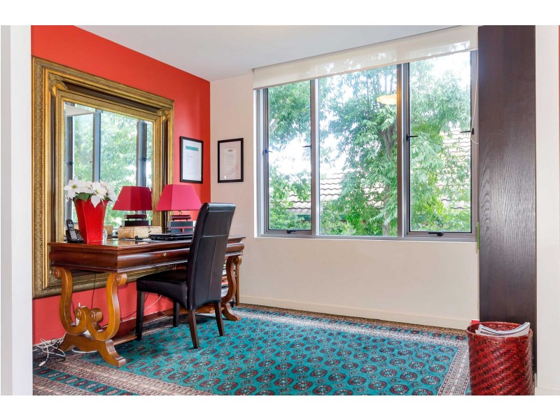 2102/438 Marine Parade, Biggera Waters QLD 4216