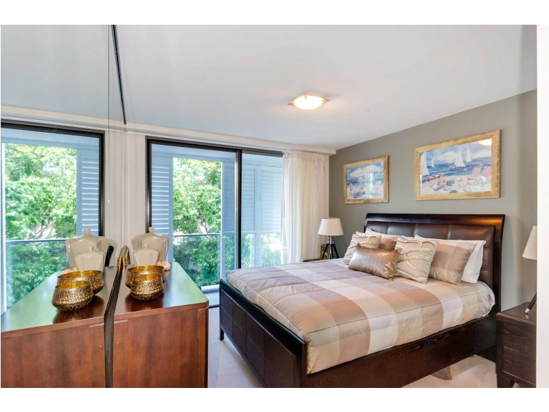 2102/438 Marine Parade, Biggera Waters QLD 4216