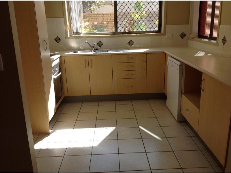 2/406 Marine Parade, Biggera Waters QLD 4216