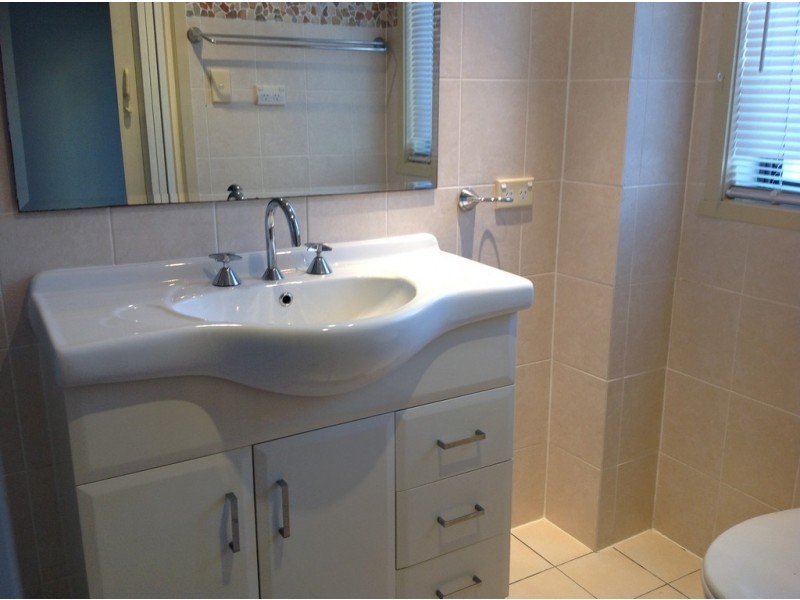 2/406 Marine Parade, Biggera Waters QLD 4216