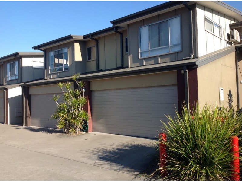 446 Pine Ridge Road, Coombabah QLD 4216