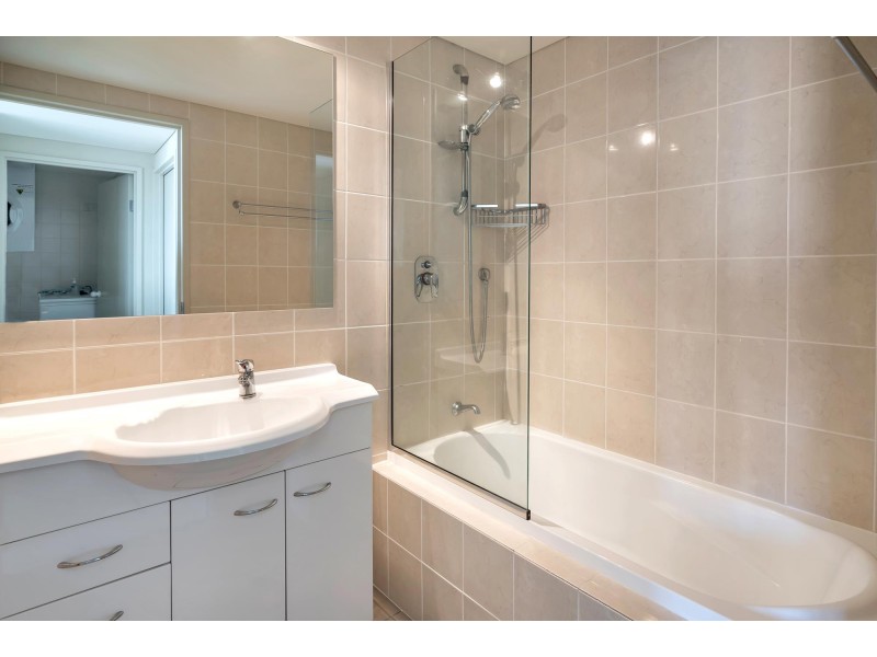 25/15 Brighton Street, Biggera Waters QLD 4216