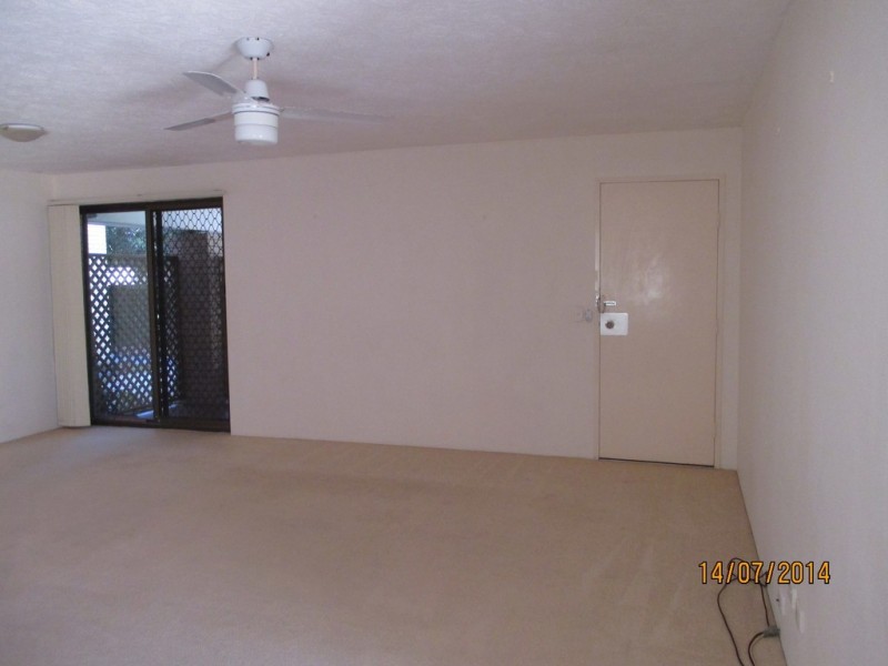 1/25 Imperial Parade, Labrador QLD 4215