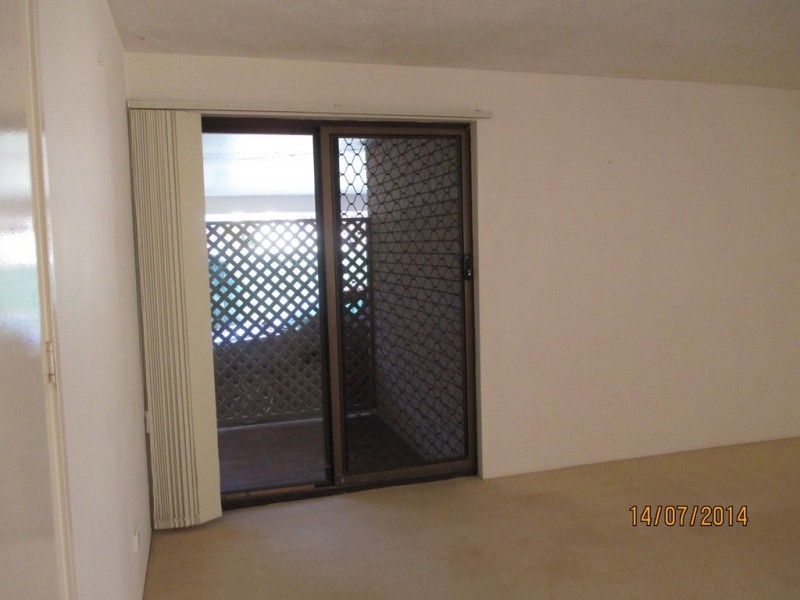 1/25 Imperial Parade, Labrador QLD 4215