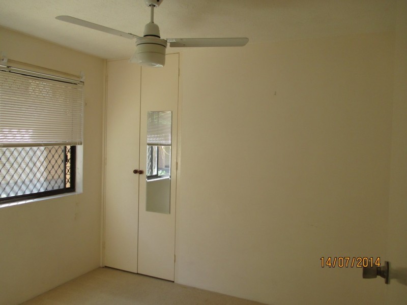 1/25 Imperial Parade, Labrador QLD 4215