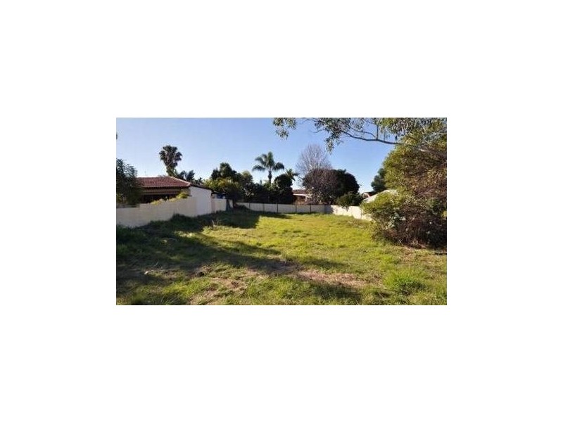 11 Essendon Close, Arundel QLD 4214