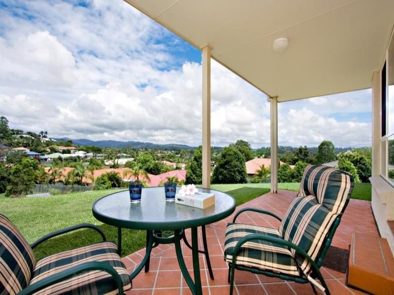 6 Wyara Close, Elanora QLD 4221