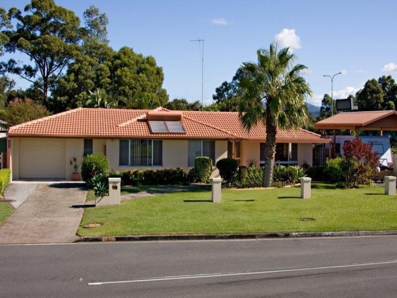 52 Japonica Drive, Palm Beach QLD 4221