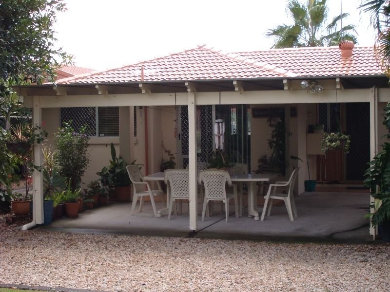 52 Japonica Drive, Palm Beach QLD 4221