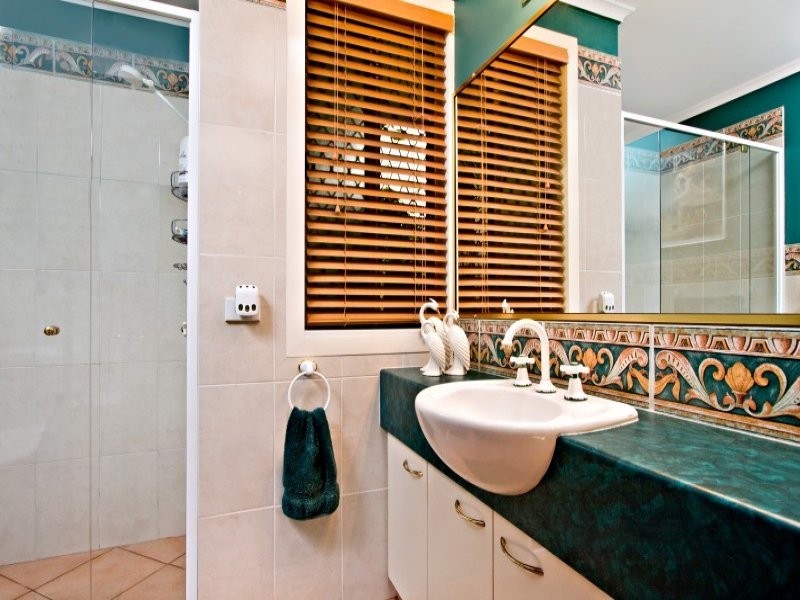 77 Parnki Parade, Palm Beach QLD 4221