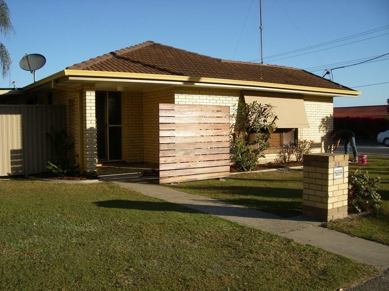 40 Nineteenth Ave, Palm Beach QLD 4221