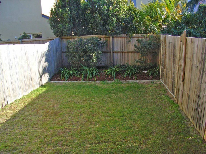 1/17 Ninth Ave, Palm Beach QLD 4221