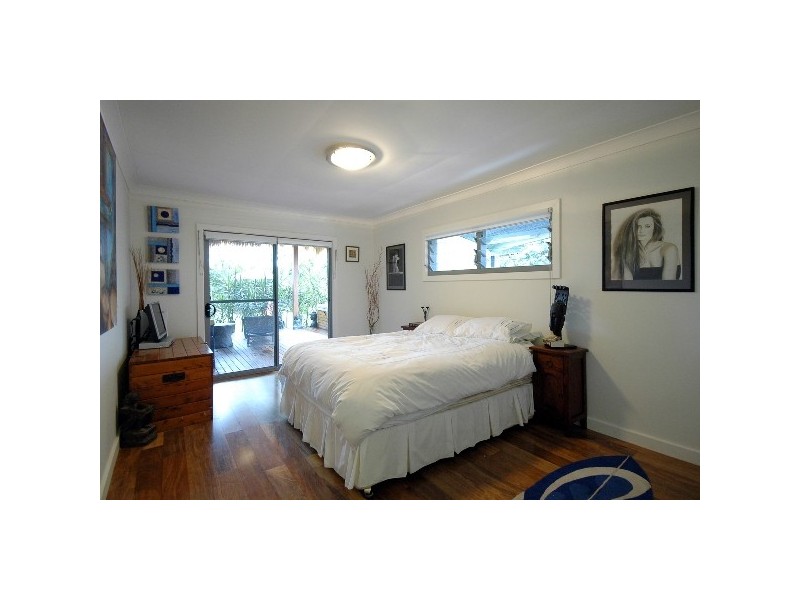 43 Second Ave, Palm Beach QLD 4221