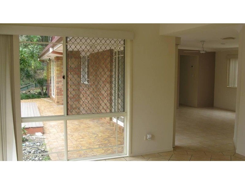 Elanora QLD 4221