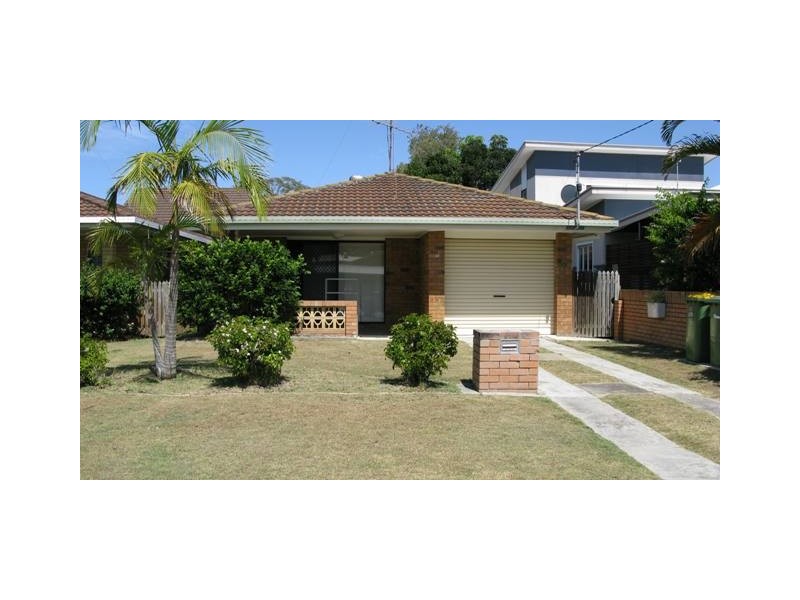30 Twenty Fourth Ave, Palm Beach QLD 4221